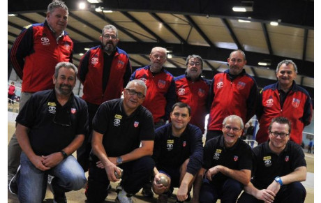 Les Demi-finales opposeront AURILLAC à SAINT CHELY D'APCHER et SAINT FLOUR à RIOM ES MONTAGNES Dimanche 29 Avril, à partir de 7 h.30, au Boulodrome Communautaire de Tronquières à AURILLAC.
